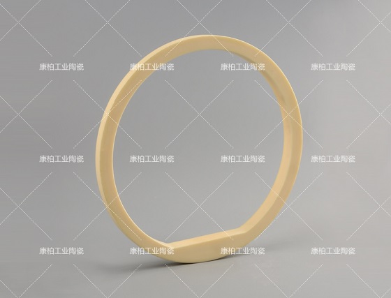 氧化鋁陶瓷有哪些優(yōu)勢？